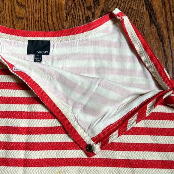 Cream and red stripped skirt - Picture 2 of 2